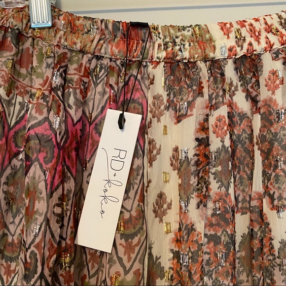 New Skirt - Picture 12 of 12